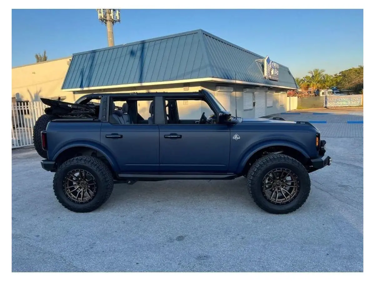 Road Armor Stealth Rocker Guards | 4 Door - Texture Black 2021-2023 Ford Bronco 1